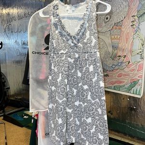 Ann Taylor Loft petites, white with gray flowers ruffle neckline, size SP